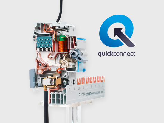 Bild eines seitlich geöffneten quickconnect Einbaugerätes - man sieht Federklemmtechnik im Inneren.